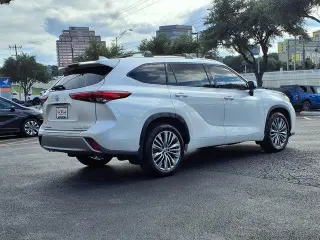 Toyota Highlander 2020 AWD Platinum 4dr SUV