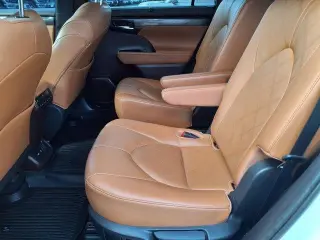 Toyota Highlander 2020 AWD Platinum 4dr SUV