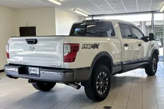 Nissan Titan XD 2018 4x4 PRO-4X 4dr Crew Cab (Diésel)