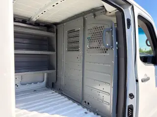 Nissan NV 2018 3500 HD S 3dr Cargo Van