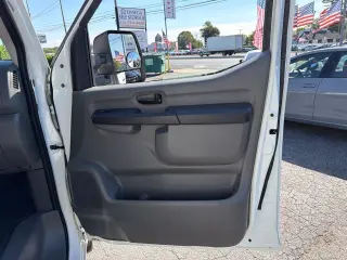 Nissan NV 2018 3500 HD S 3dr Cargo Van