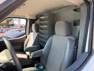 Nissan NV 2018 3500 HD S 3dr Cargo Van