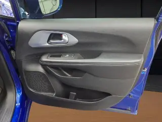 Chrysler Pacifica 2018 Limited 4dr Mini-Van
