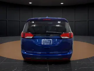 Chrysler Pacifica 2018 Limited 4dr Mini-Van