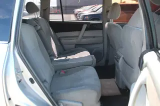 TOYOTA HIGHLANDER 2012