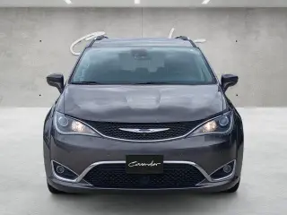 Chrysler Pacifica 2017 Touring-L Plus 4dr Mini-Van