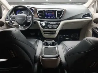 Chrysler Pacifica 2017 Touring-L Plus 4dr Mini-Van