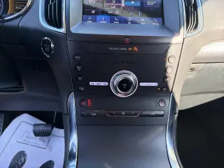 Ford Edge 2020 Titanium 4pt Crossover