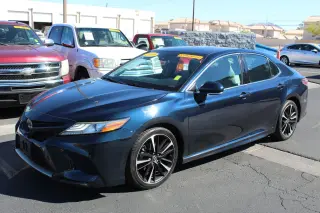 TOYOTA CAMRY 2019