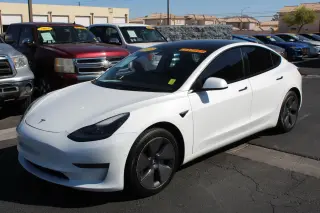 TESLA MODEL 3 2021