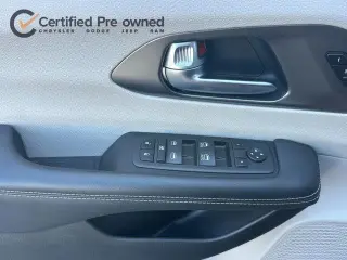 Chrysler Pacifica 2023 Touring L 4dr Mini-Van