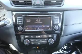 NISSAN ROGUE 2019