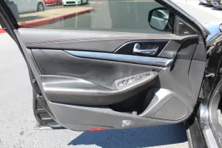 NISSAN MAXIMA 2021