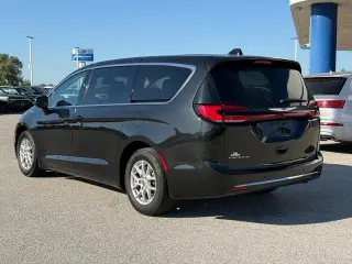 Chrysler Pacifica 2023 Touring L 4dr Mini-Van
