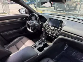 Honda Accord 2018 Sport Sedán 4 puertas (1.5T I4 CVT)