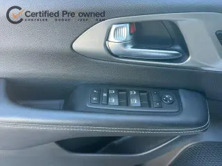 Chrysler Pacifica 2025 Select 4dr Mini-Van