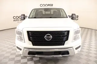 Nissan Titan 2022 4x4 SV 4dr Crew Cab 5.6 ft. SB