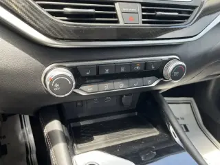 Nissan Altima 2023 AWD 2.5 SR 4dr Sedán
