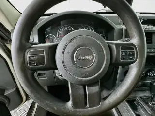 Jeep Liberty 2011 4x2 Deportivo 4 SUV