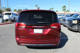 CHRYSLER PACIFICA 2018