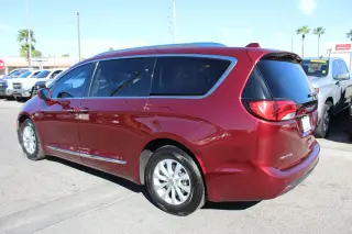 CHRYSLER PACIFICA 2018