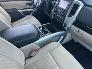 Nissan Titan XD 2018 4x4 S 4dr Crew Cab