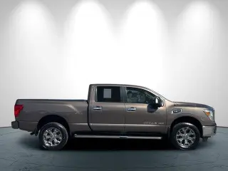 Nissan Titan XD 2018 4x4 S 4dr Crew Cab