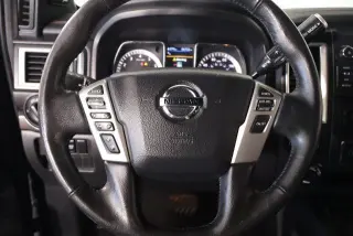 Nissan Titan 2019 4x4 S 4dr Crew Cab