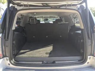 GMC Yukon XL 2017 4x4 SLT 4dr SUV