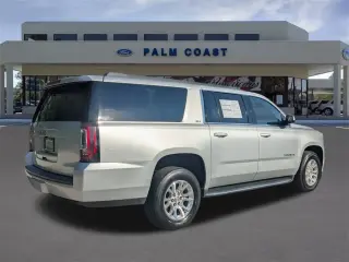 GMC Yukon XL 2017 4x4 SLT 4dr SUV