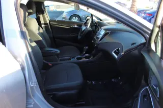 CHEVROLET CRUZE 2018