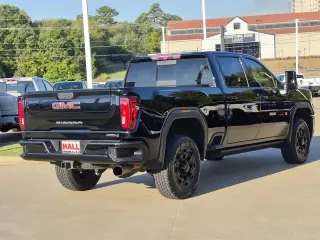GMC Sierra 3500HD 2021 4x4 AT4 4dr Crew Cab SB SRW