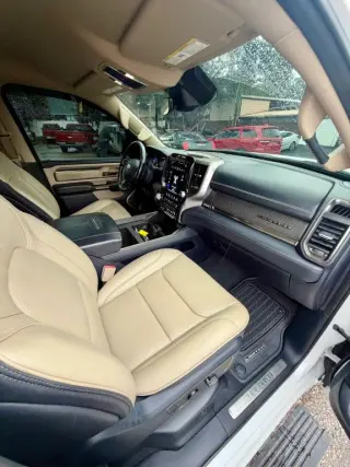 2020 Ram 1500 CREW CAB