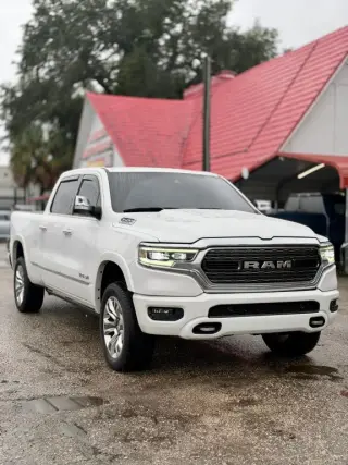 2020 Ram 1500 CREW CAB