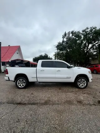 2020 Ram 1500 CREW CAB