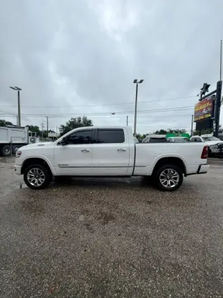 2020 Ram 1500 CREW CAB