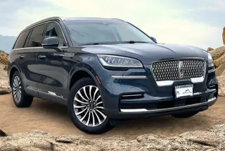 Lincoln Aviator 2023 AWD Reserve 4dr SUV