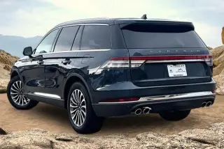 Lincoln Aviator 2023 AWD Reserve 4dr SUV