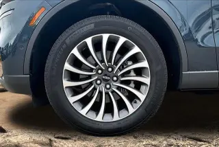 Lincoln Aviator 2023 AWD Reserve 4dr SUV