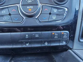 2018 RAM 1500 CREW CAB