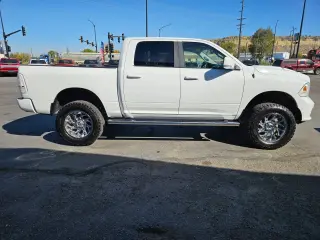 2018 RAM 1500 CREW CAB