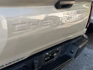 Chevrolet Colorado 2024 4x4 Trail Boss 4dr Crew Cab 5 ft. SB