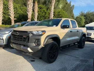 Chevrolet Colorado 2024 4x4 Trail Boss 4dr Crew Cab 5 ft. SB