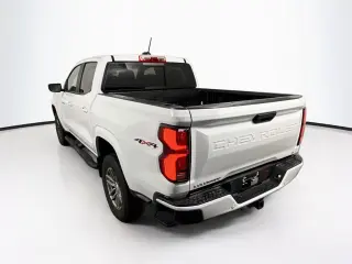 Chevrolet Colorado 2024 4x4 LT 4dr Crew Cab 5 ft. SB
