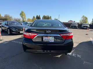 Toyota Camry 2016 SE 4dr Sedán