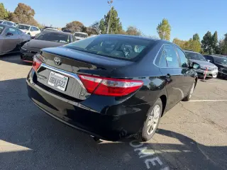 Toyota Camry 2016 SE 4dr Sedán