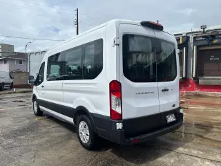 2021 Ford Transit Passenger Wagon T-350 148" Med Roof XLT RWD