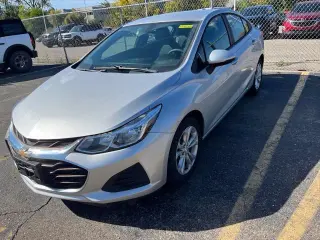 Sedán Chevrolet Cruze 2019 LS 4 puertas 6A