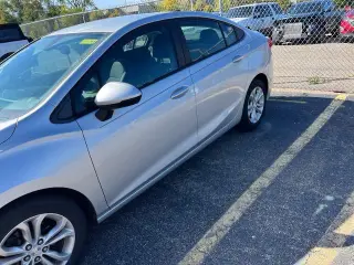 Sedán Chevrolet Cruze 2019 LS 4 puertas 6A