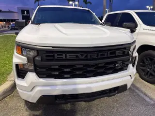 Chevrolet Silverado 1500 2026 4x2 Custom 4dr Crew Cab 5.8 ft. SB